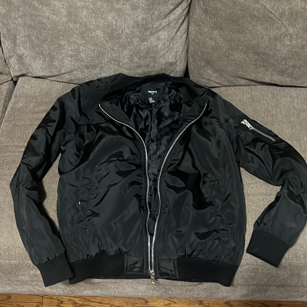 Forever 21 men’s bomber Jacket.